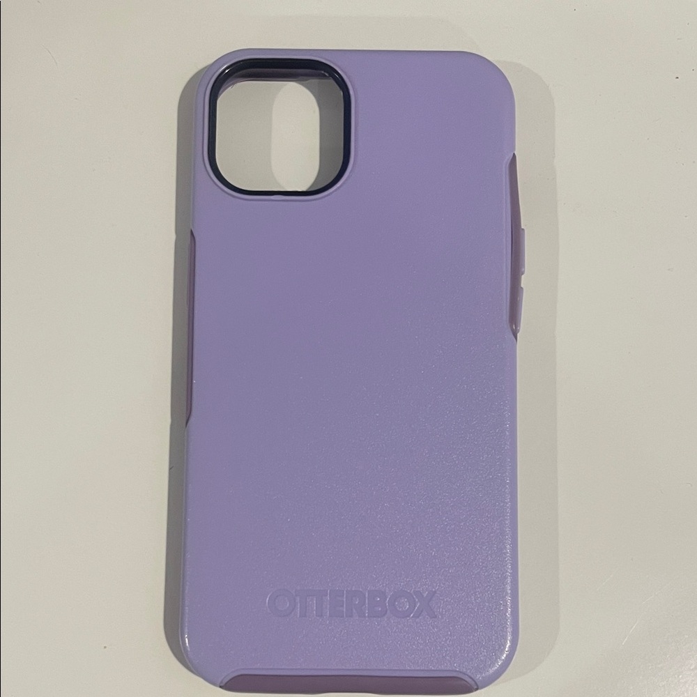 OtterBox Light Purple iPhone 13 Case